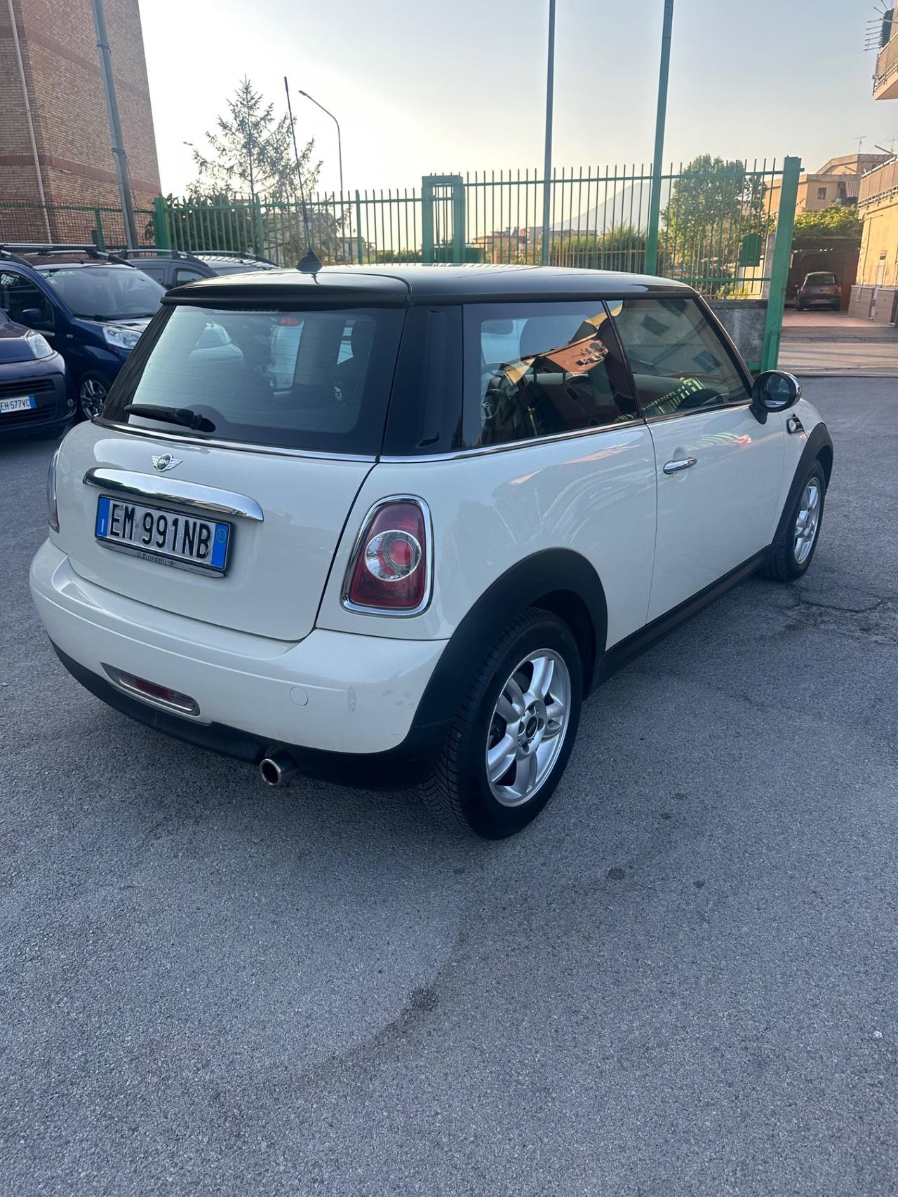 Mini Mini 1.6 16V One (55kW)