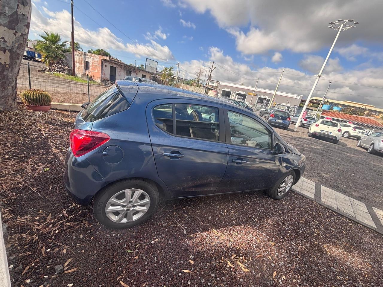 Opel Corsa 1.4 90CV GPL Tech 5 porte n-Joy