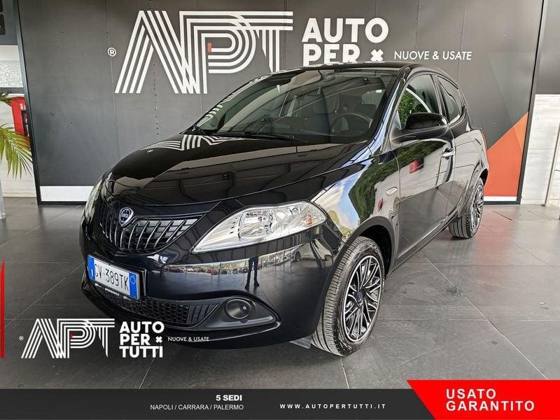 Lancia Ypsilon Ypsilon 1.0 firefly hybrid Silver Plus s&s 70cv