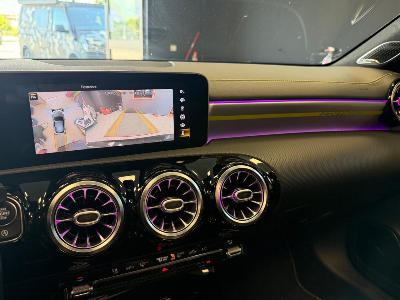 Mercedes-benz A 200 d Premium AMG Edition 1