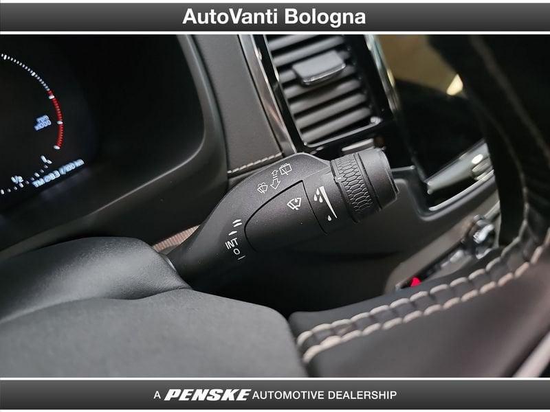 Volvo XC90 XC90 B5 (d) AWD Geartronic R-design