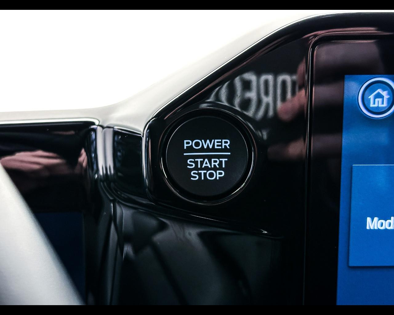 FORD Tourneo Custom 2ªs - Tourneo Custom 320 2.0 EcoBlue 170CV aut. PL Titanium