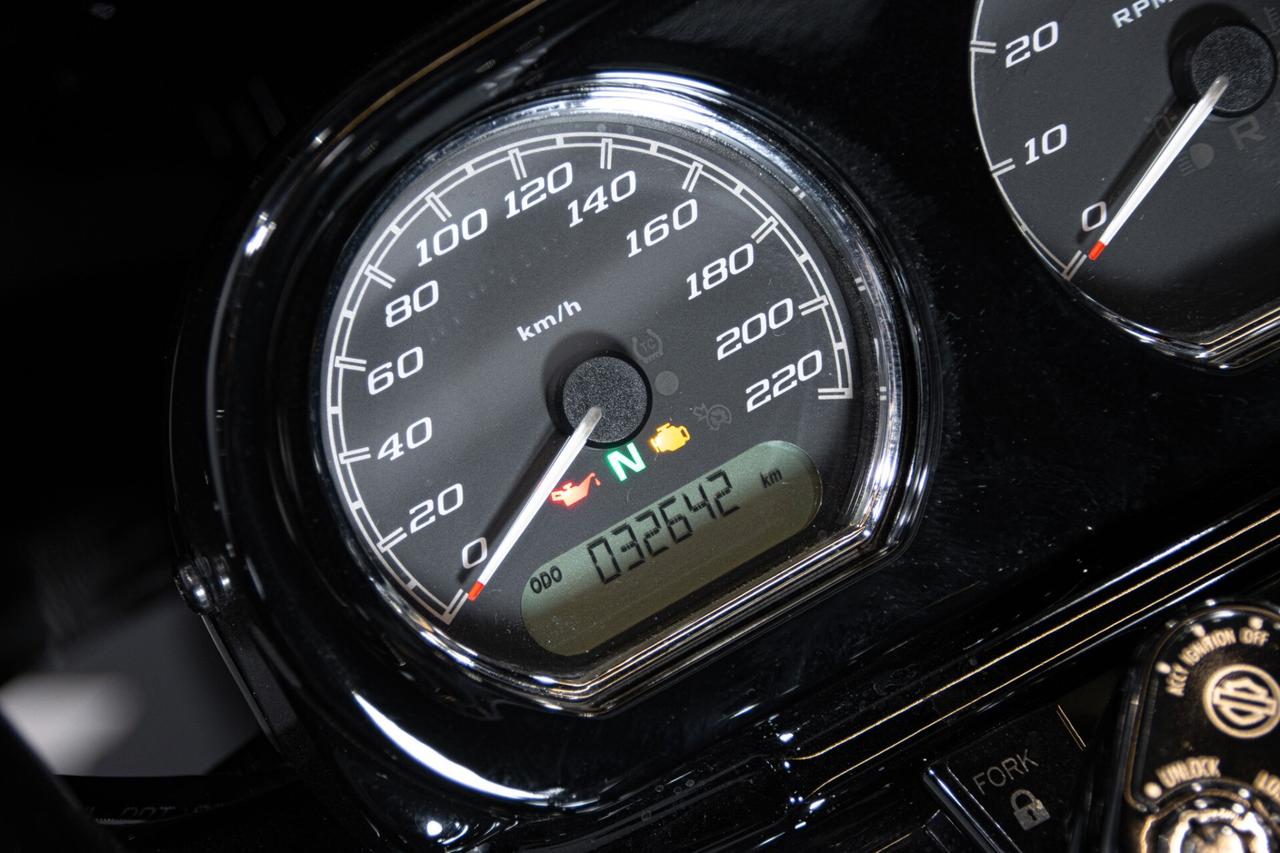 2019 HARLEY DAVIDSON ROAD GLIDE RDS02037