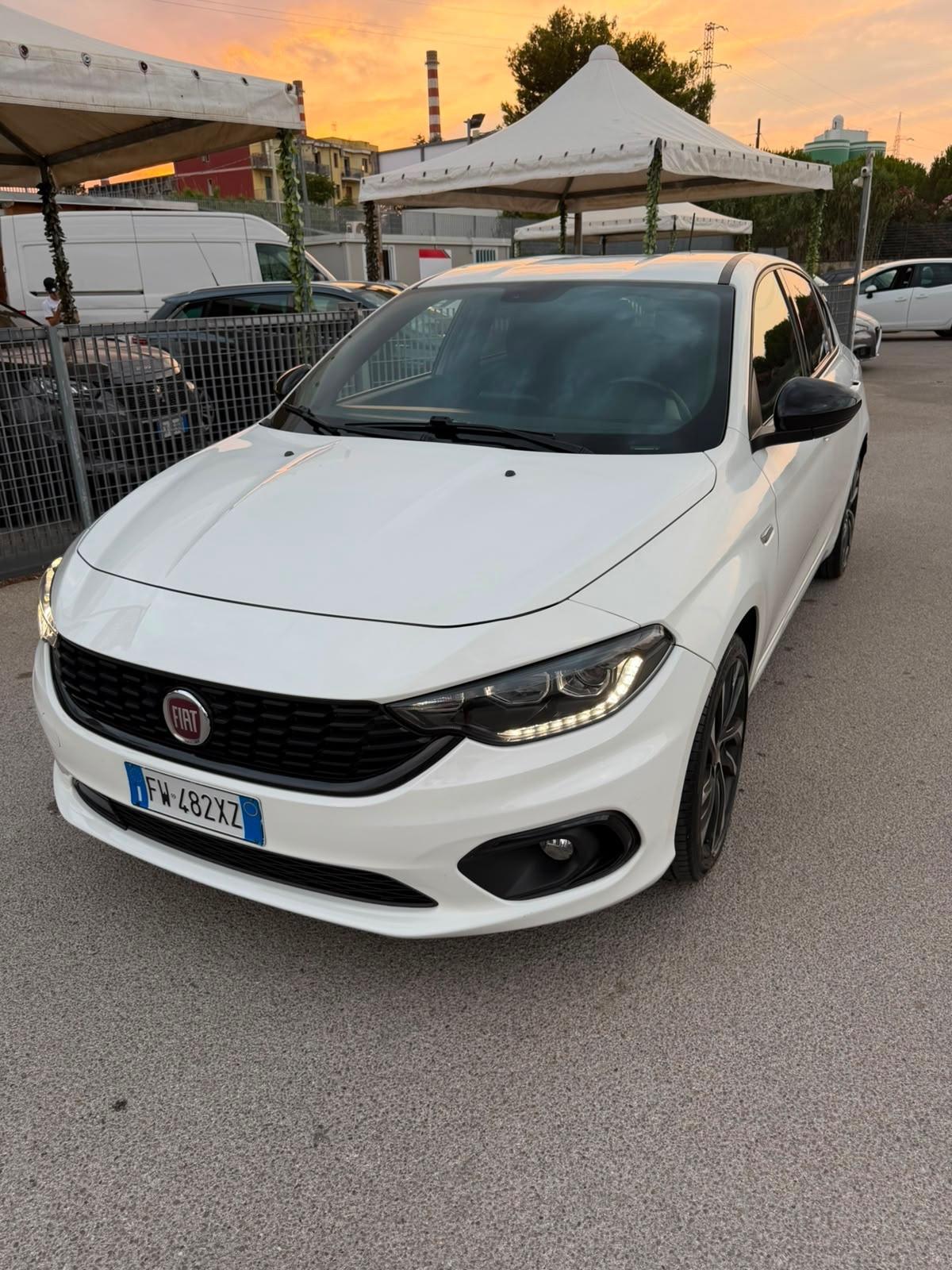 Fiat Tipo 1.6 Mjt 120CV MY20 LOUNGE GARANZIA 12