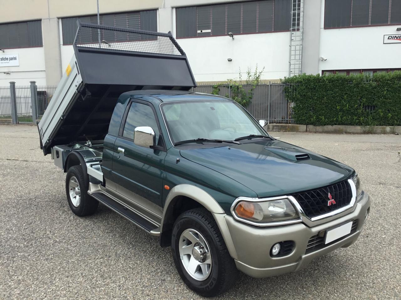 Mitsubishi L200 2.5 TDI 4WD Club Cab Pick-up GLS