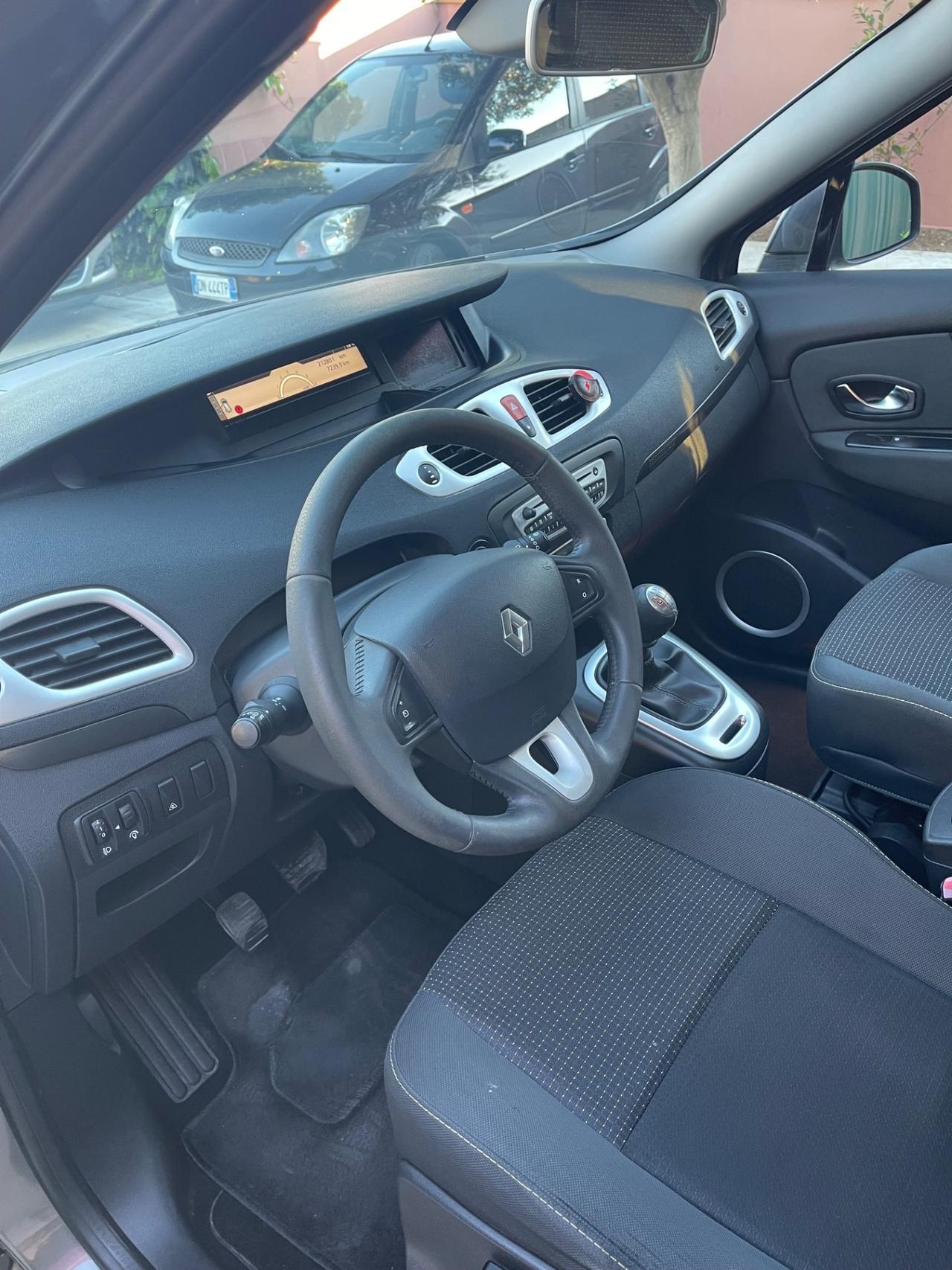 Renault Scenic Scénic 1.5 dCi 110CV Dynamique