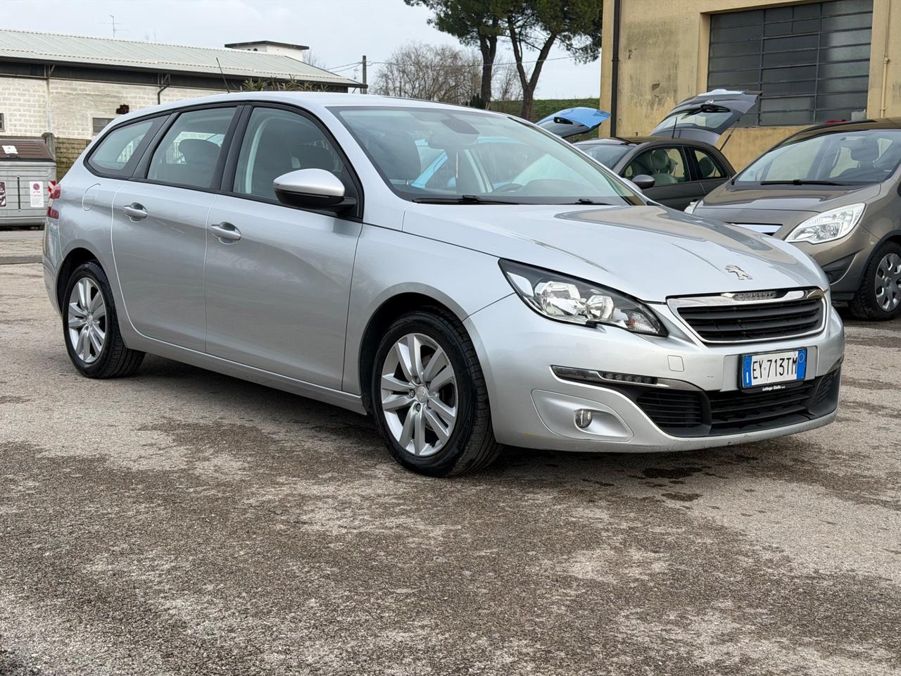 Peugeot 308 BlueHDi 100 S&S SW Active