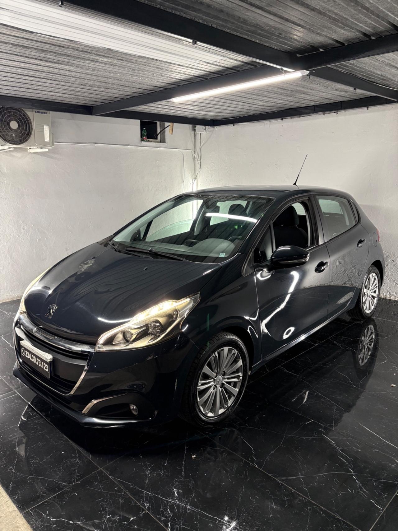 Peugeot 208 5p. Allure