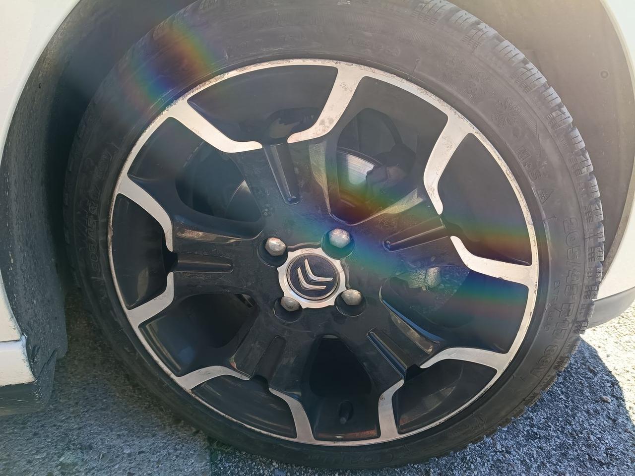 DS DS3 Sport Chic 1.6 Blue HDi 100 #9596