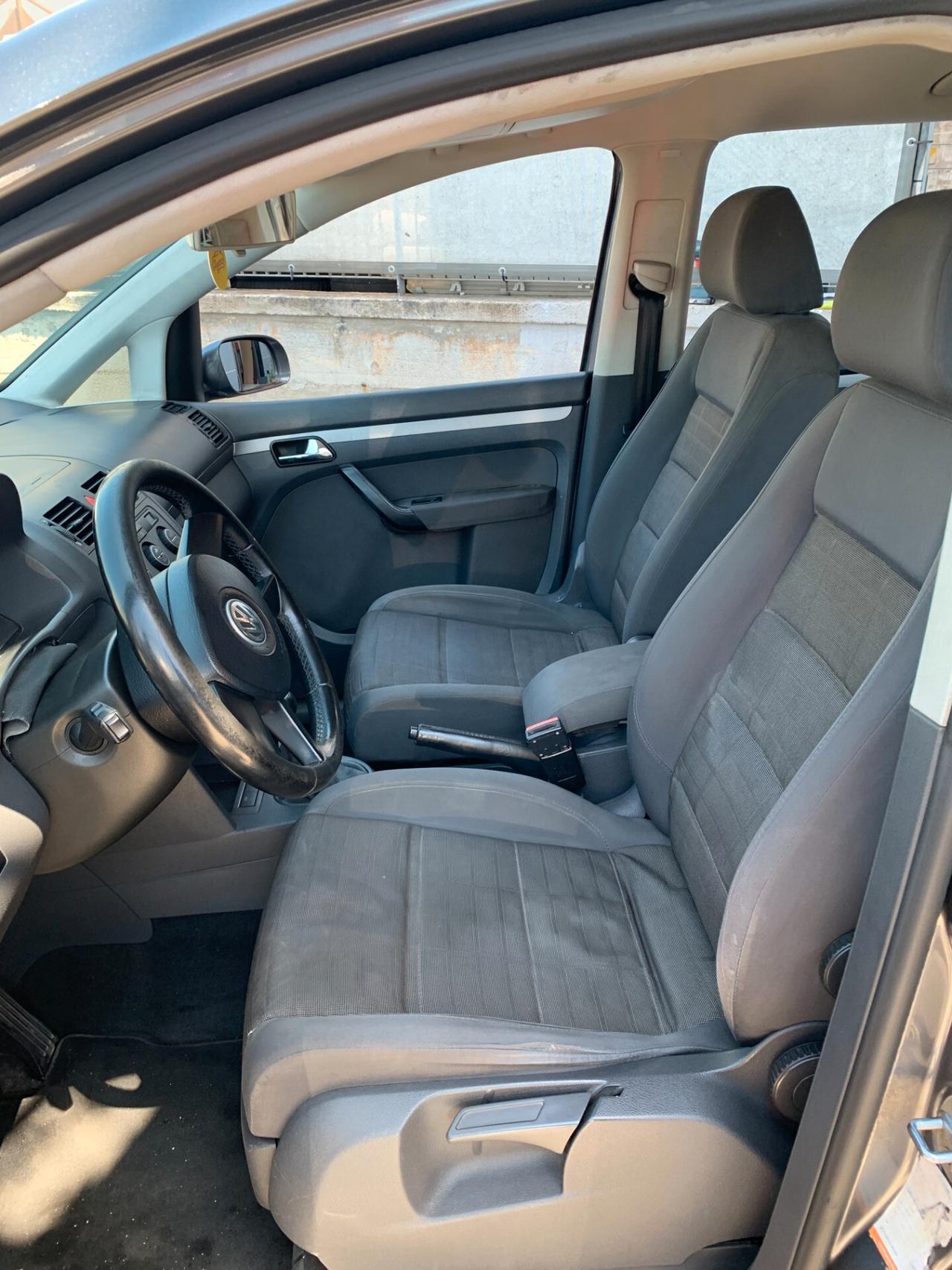 Volkswagen Touran 2.0 TDI Highline