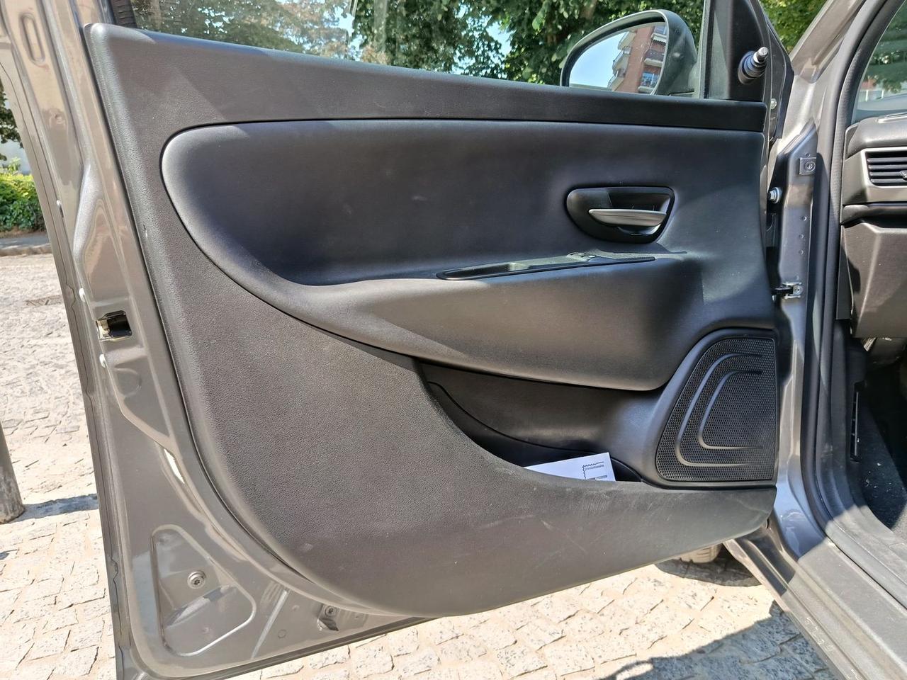 Lancia Ypsilon Elefantino 1.2 #10969