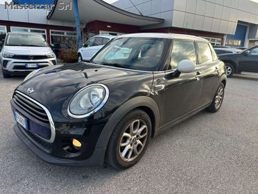 MINI Cooper D Mini IV F55-F56 2014 1.5 Hype 5p tg. FF546SY