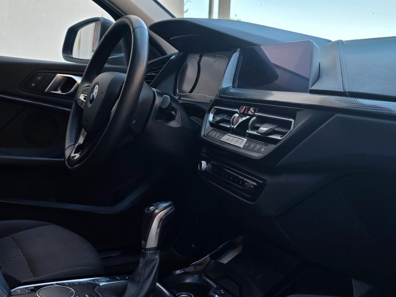 Bmw 118i OK Neopatentati 2020