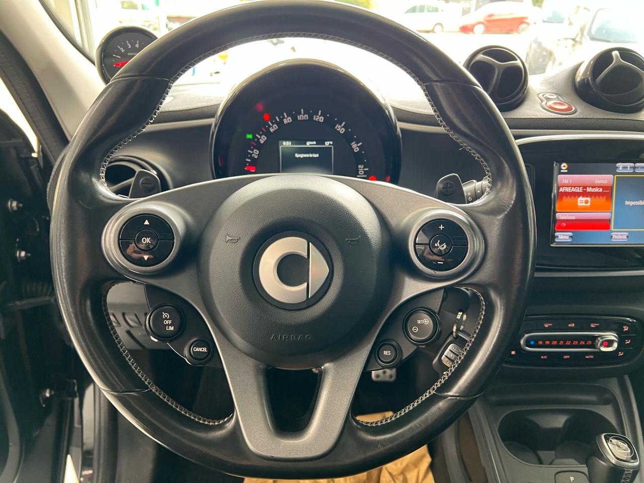 NUOVA SMART FORFOUR BRABUS EXCLUSIVE CABRIO EDITION 0.9 BENZ 109CV TWINAMIC