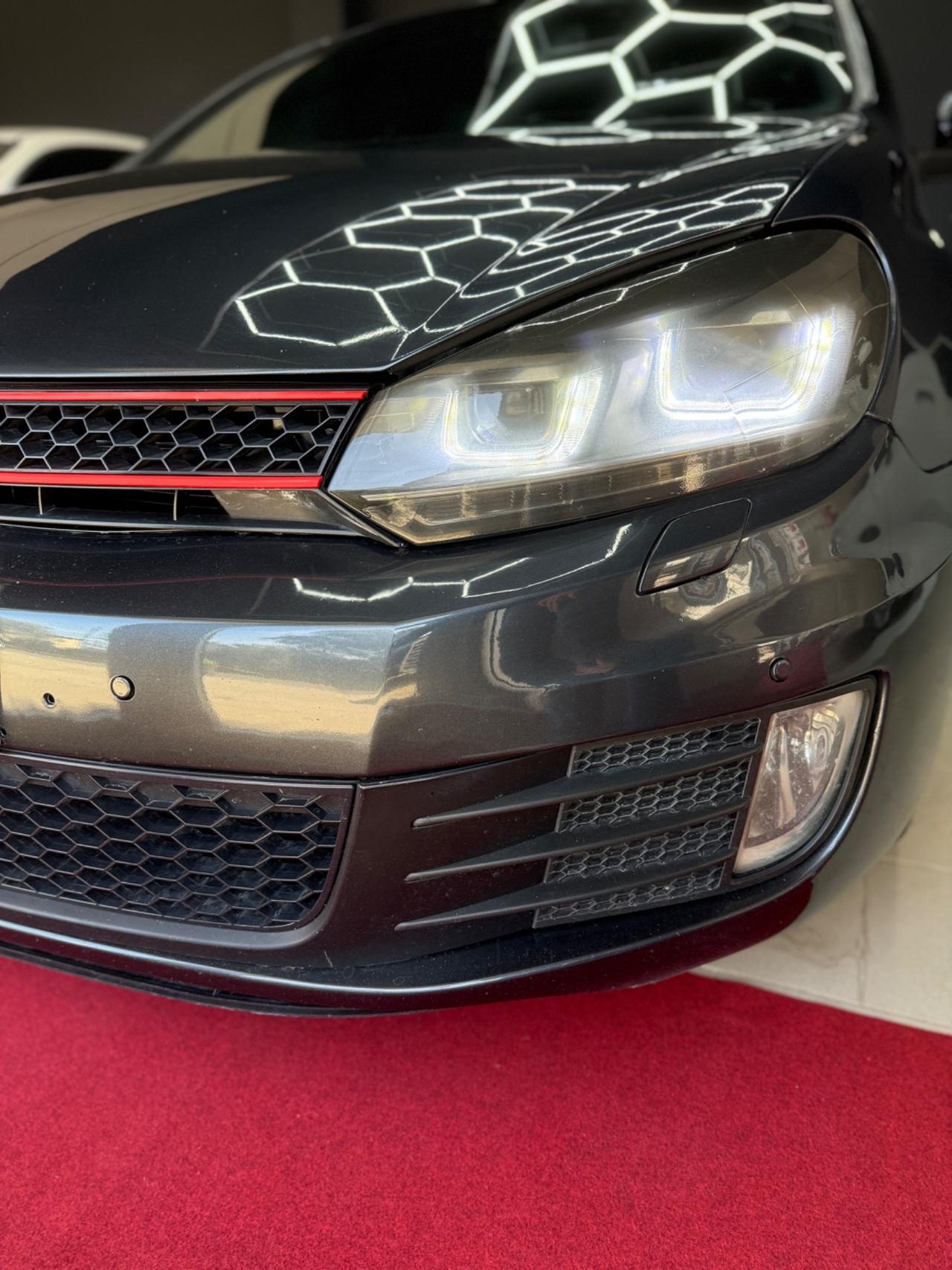 Volkswagen Golf GTI 2.0 TSI DSG 5p.