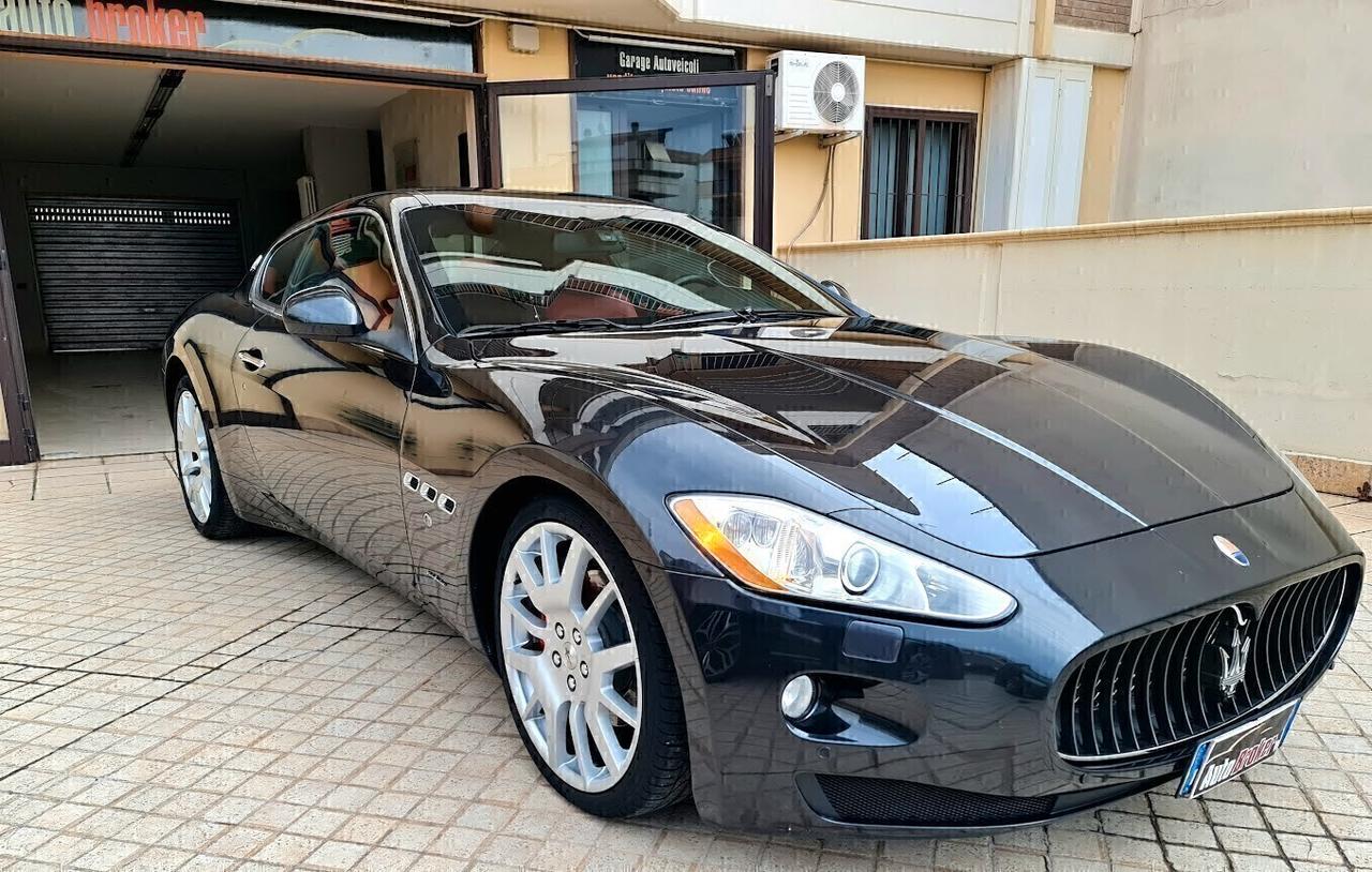 MASERATI GRANTURISMO 4.2 V8 405cv ANCHE NOLEGGIO