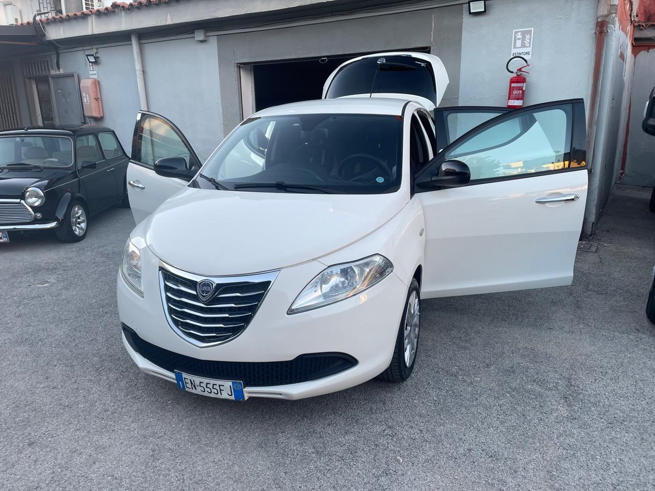 Lancia Ypsilon 1.2 69 CV 5 porte GPL Ecochic Gold
