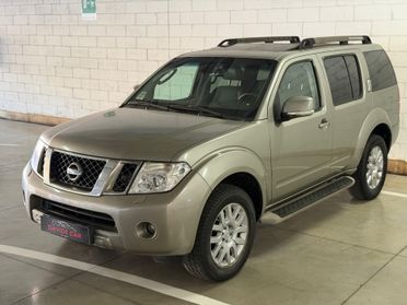 Nissan Pathfinder 2.5 dCi Sport