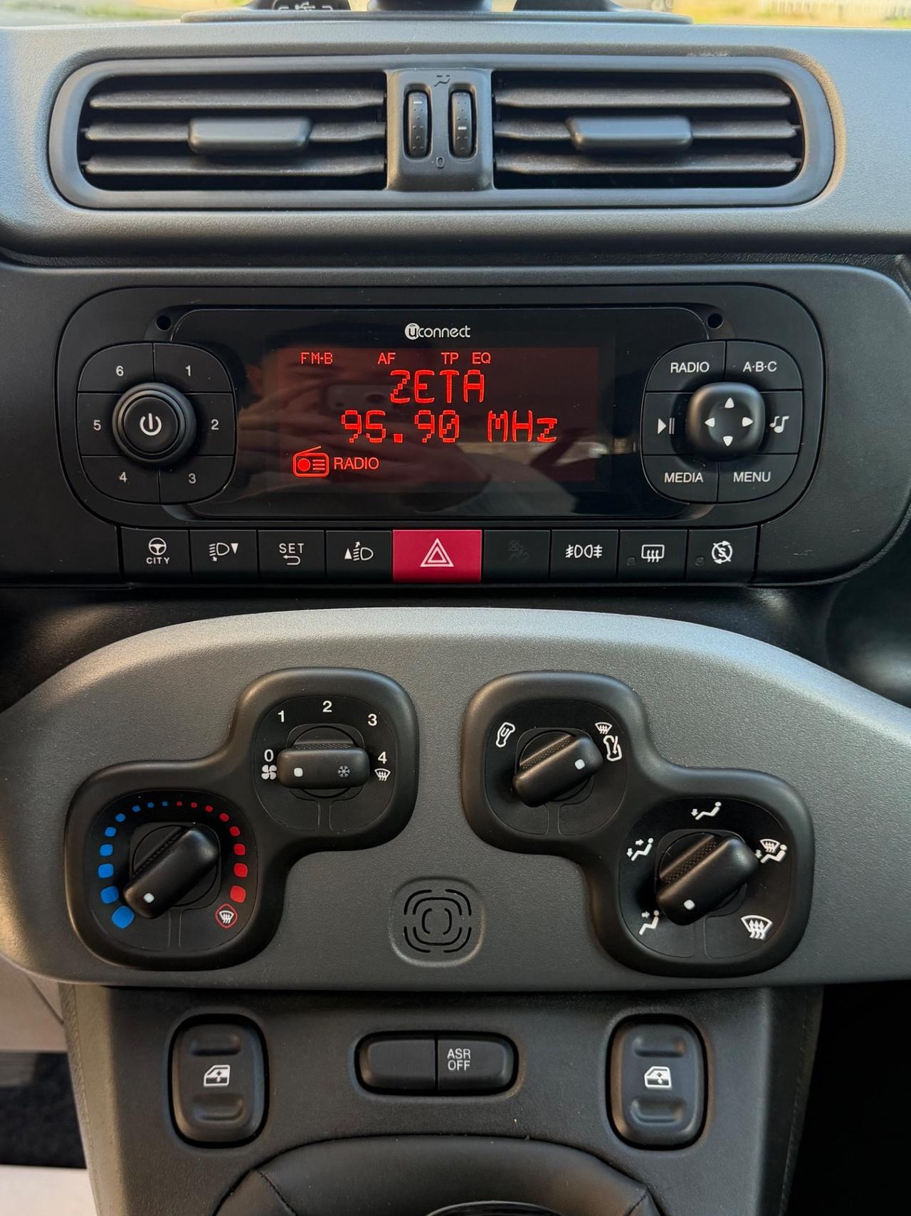 Fiat Panda 1.0 FireFly S&S Hybrid City Cross