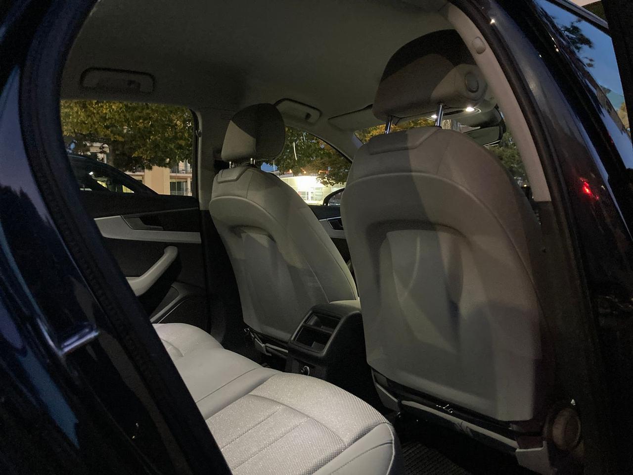 Audi A4 2.0 35 TDI Business #7324