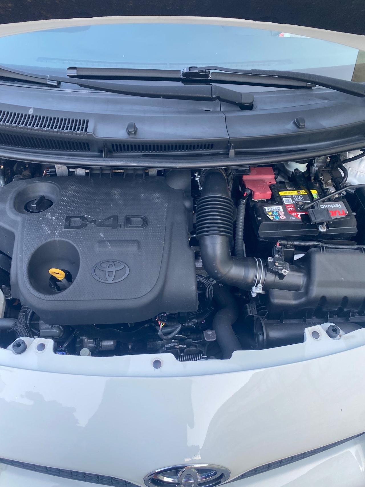 Toyota Yaris 1.4 D-4D DPF Anno 2010 TAGLIANDATA