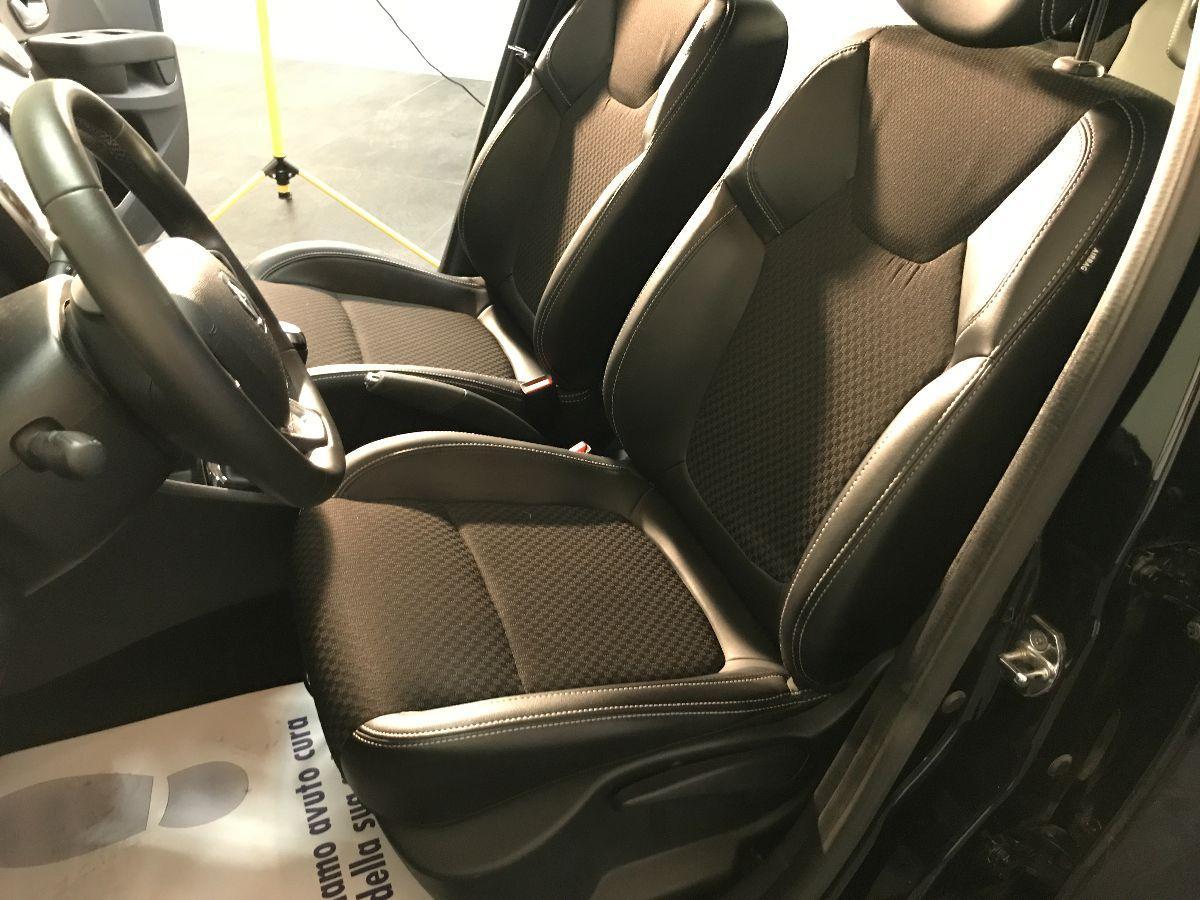 RENAULT Clio 1.2 75 CV 5p. Duel