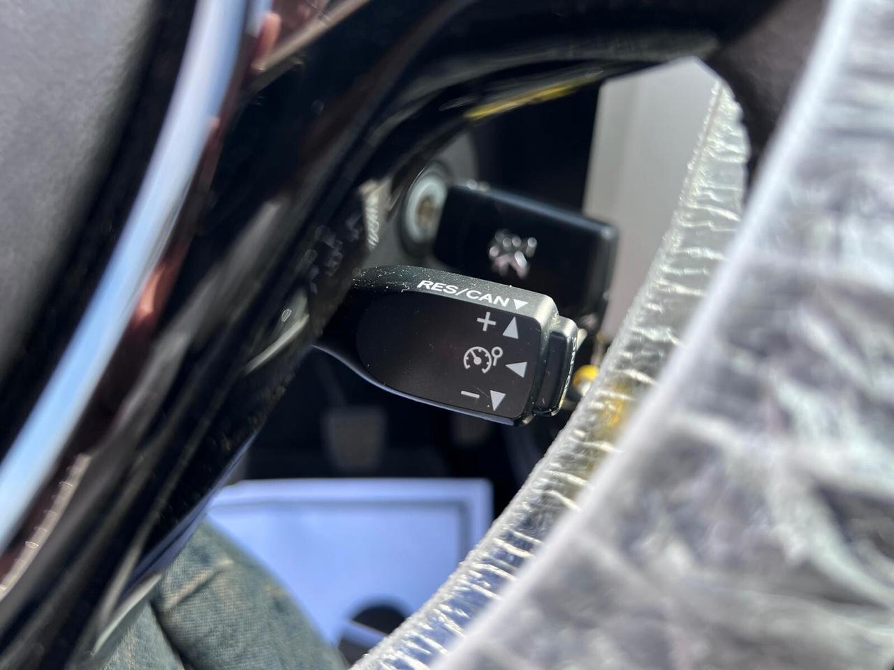 Peugeot 108 PureTech 82 5 porte Allure TOP!