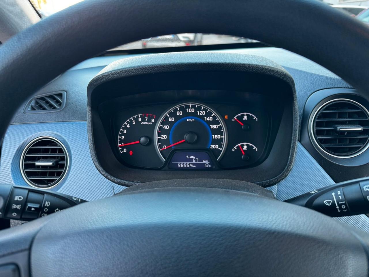 HYUNDAI i10 1,0 GPL 70 CV LOGIN 5P