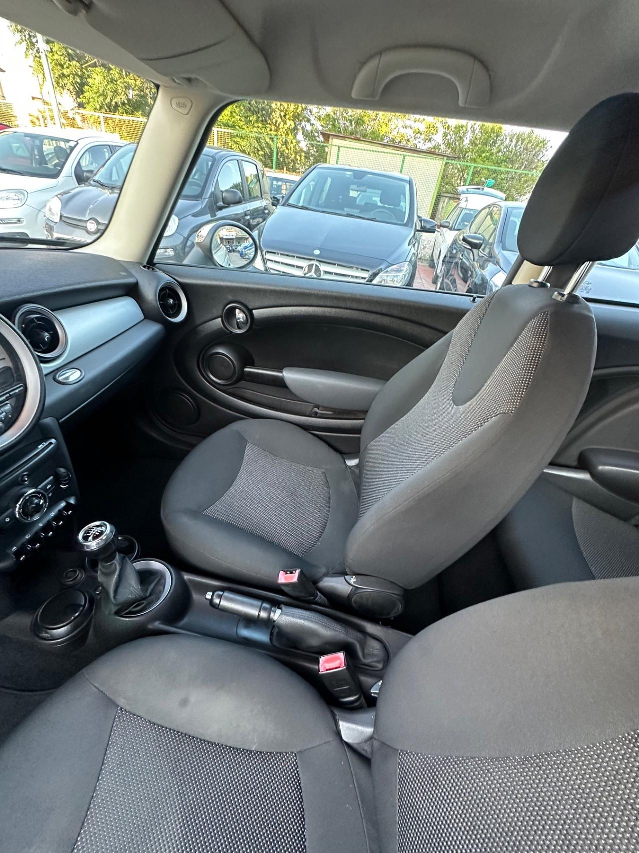 Mini Mini 1.6 16V One (55kW)
