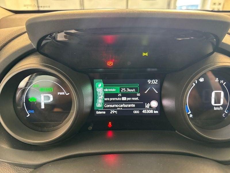 Toyota Yaris Hybrid Trend MY22