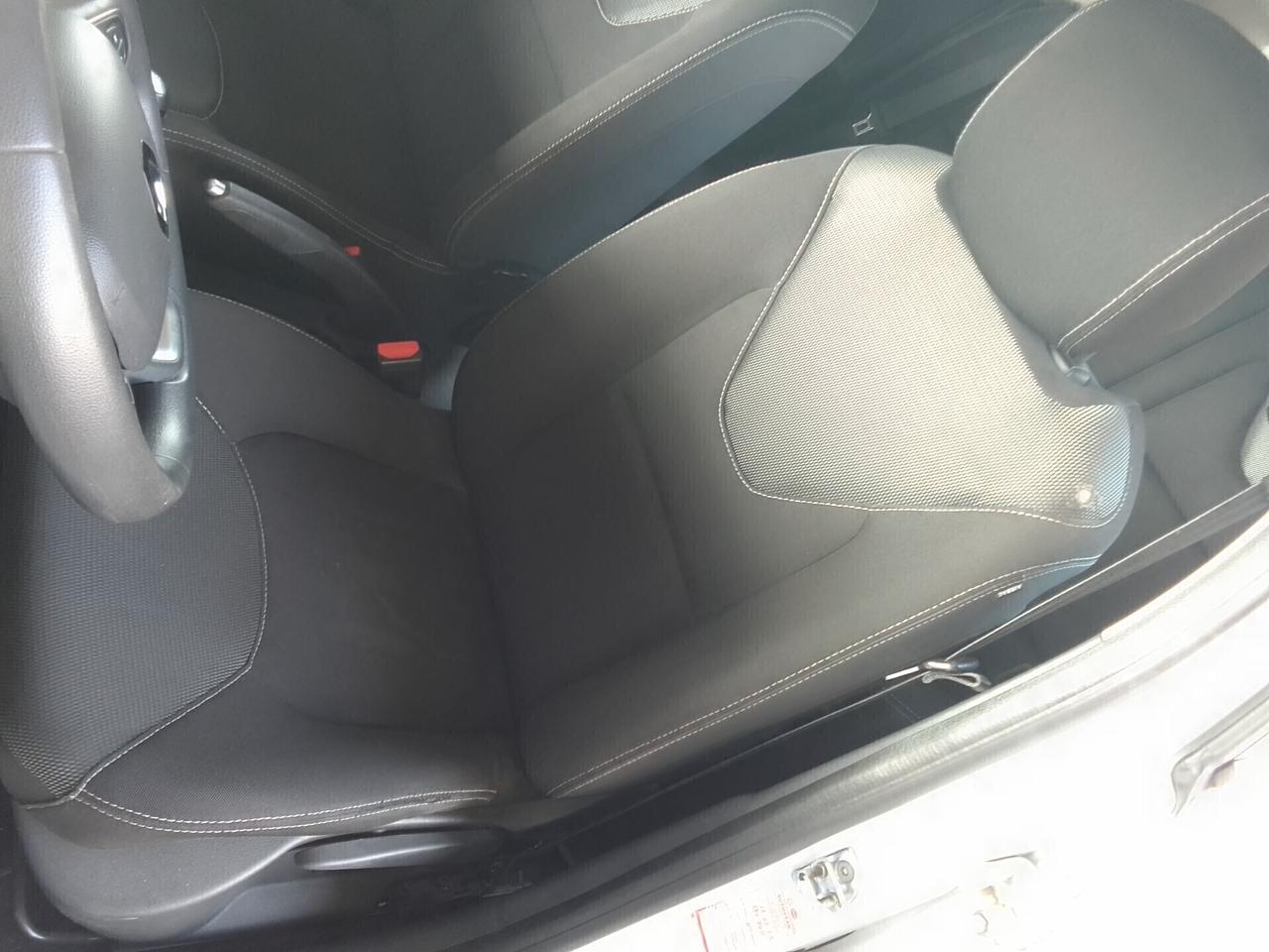 Renault Clio dCi 8V 75 CV Start&Stop 5 porte Energy Intens