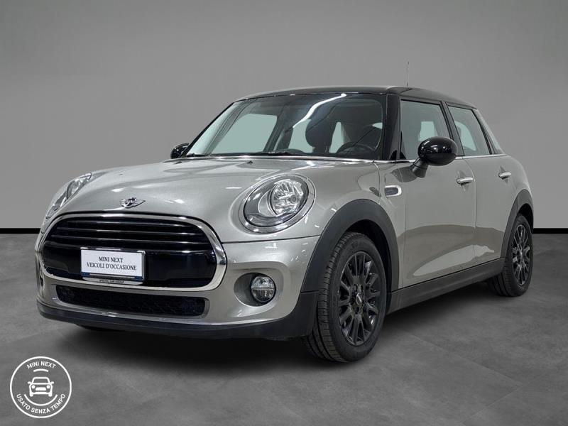 Mini Cooper D 1.5 D Cooper D Boost Auto
