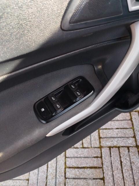 Ford Fiesta 1.4 BENZ/ GPL DI SERIE