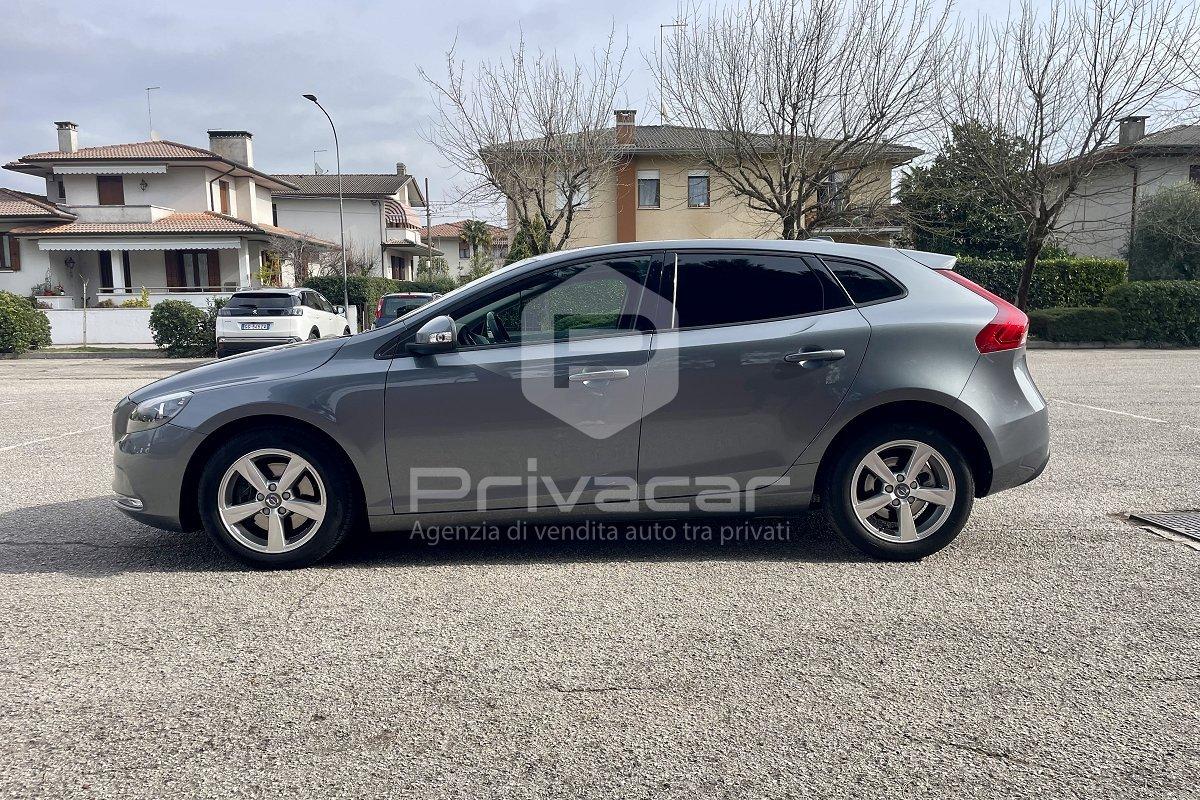 VOLVO V40 D2 Kinetic