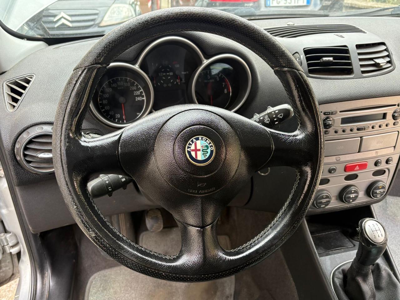 Alfa Romeo 147 1.6i 16V Twin Spark cat 3p. Progression