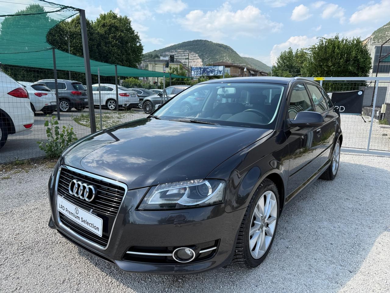 Audi A3 Sportback 2.0 tdi Ambition unico prop LED NAVI CERCHI