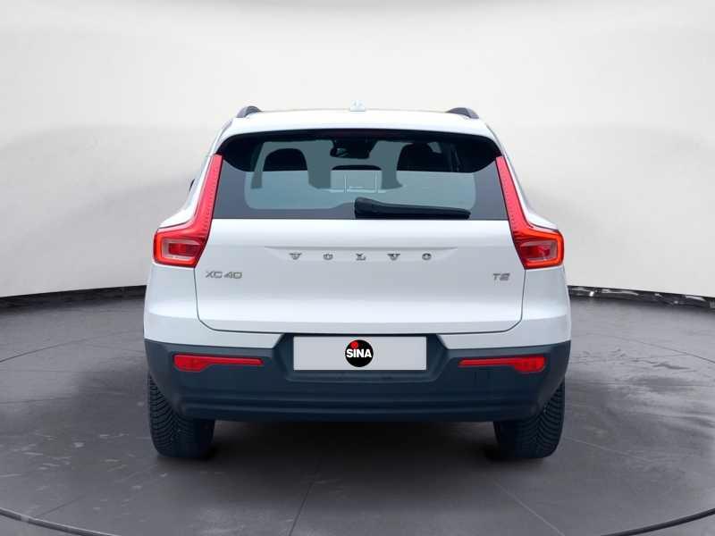 VOLVO XC40 1.5 t2 Momentum Core auto