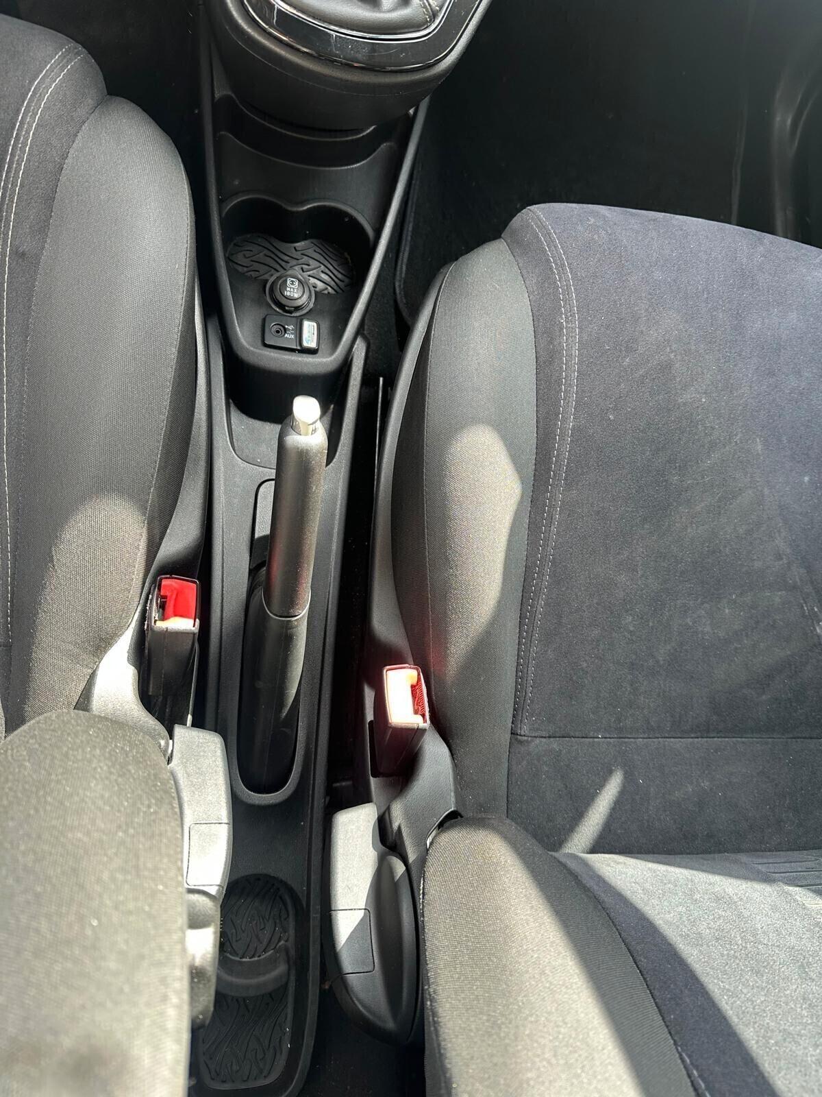 Lancia Ypsilon 1.3 MJT 16V 95 CV 5 porte S&S Silver