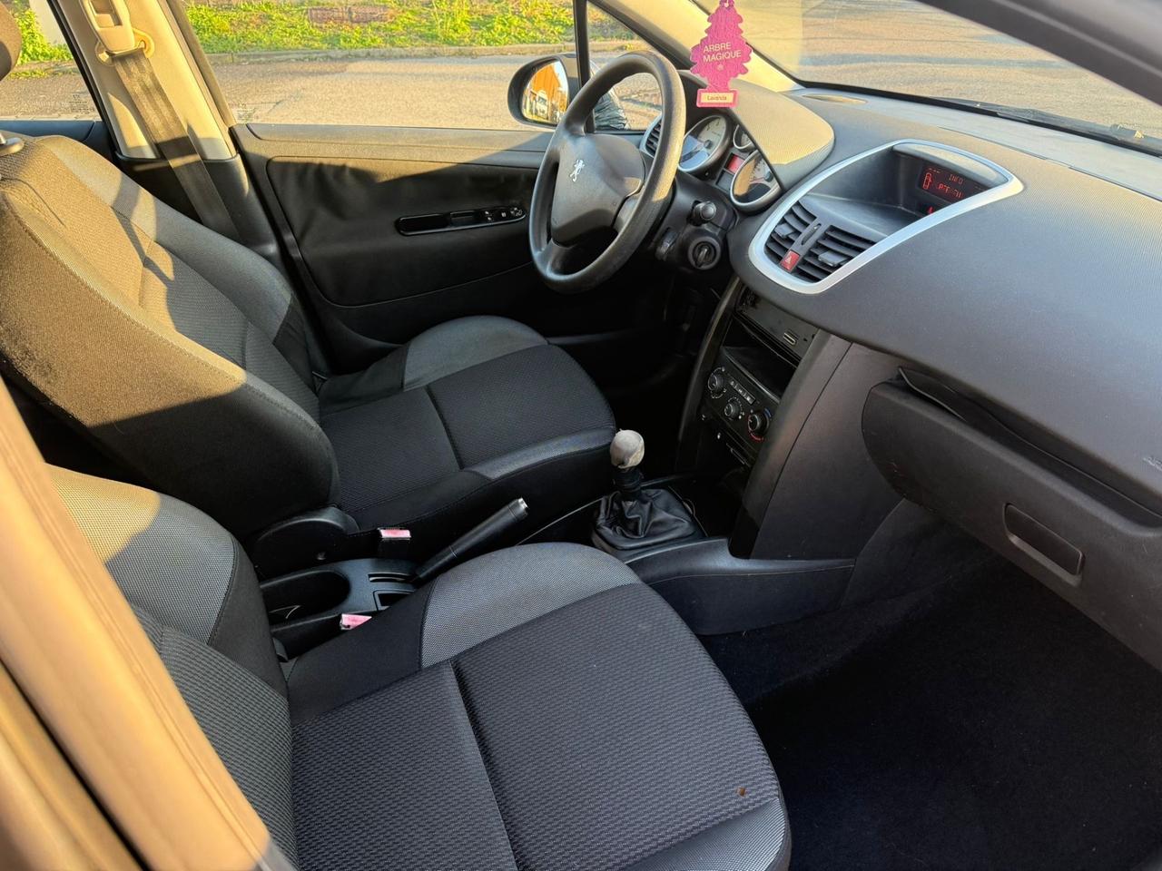 Peugeot 207 1.4 8V 75CV 5p. Energie Sport ECO GPL