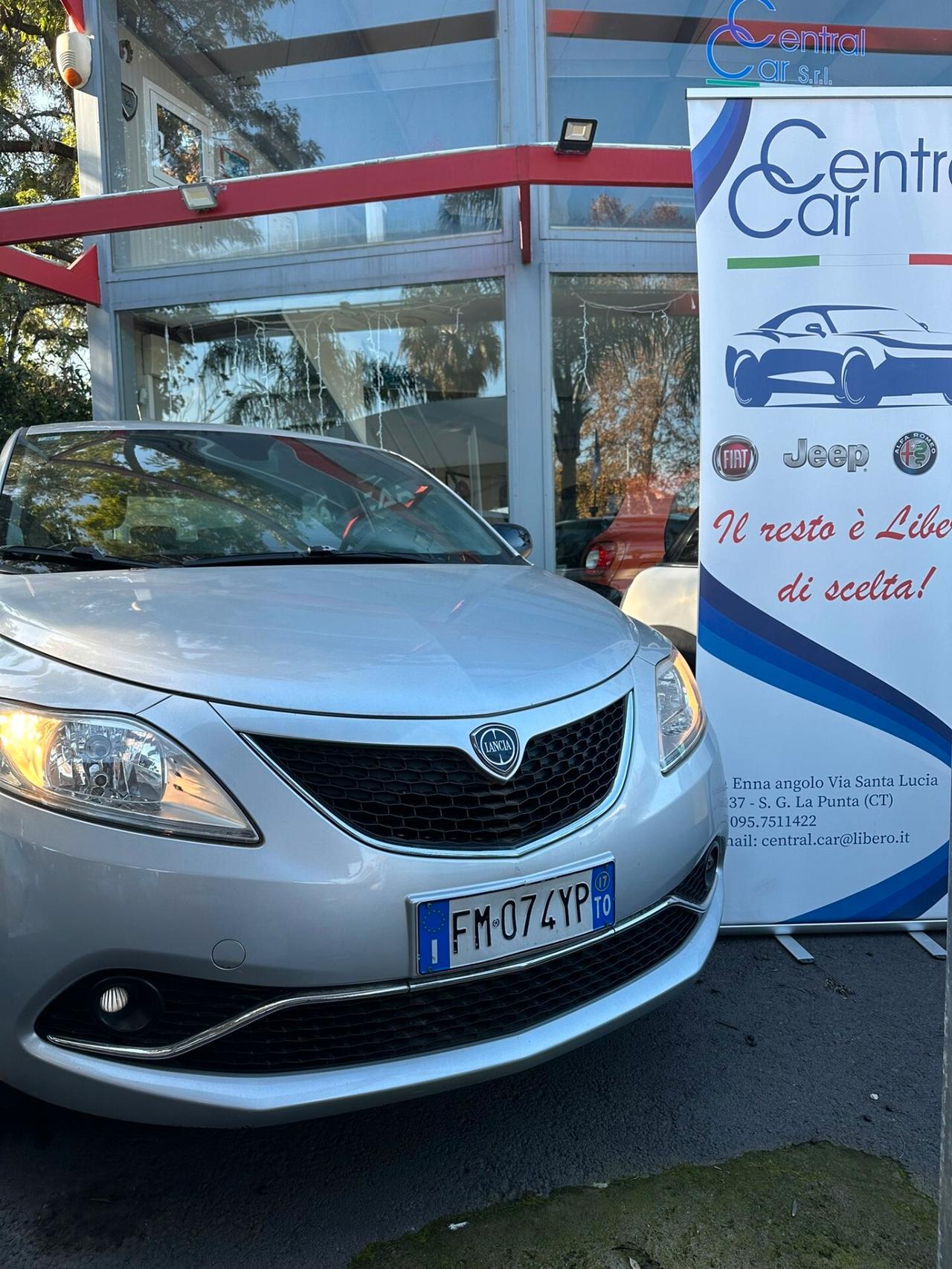 Lancia Ypsilon 1.2 69 CV 5 porte GPL Ecochic Gold