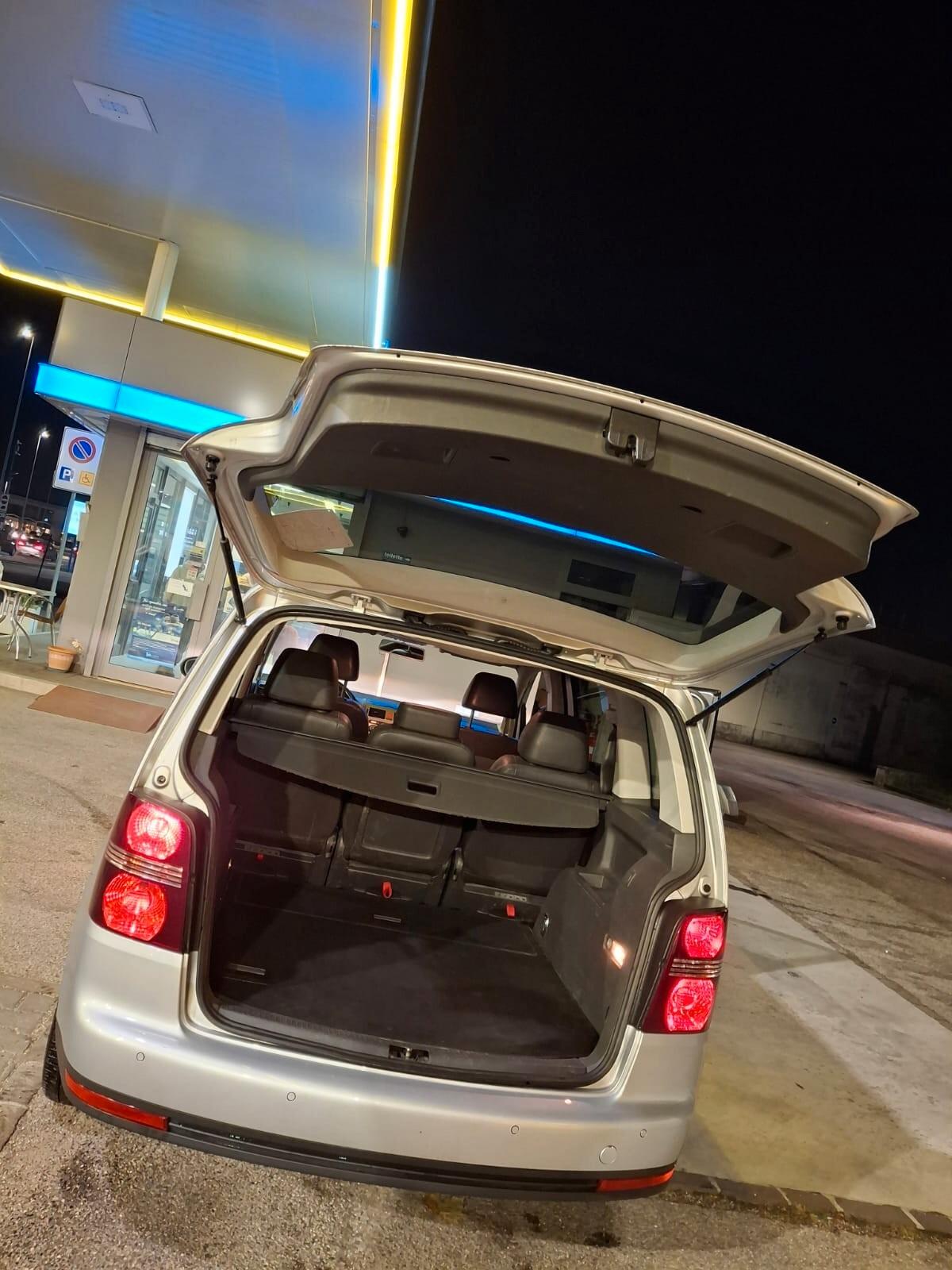 Volkswagen Touran 2.0 TDI 140 CV Highline