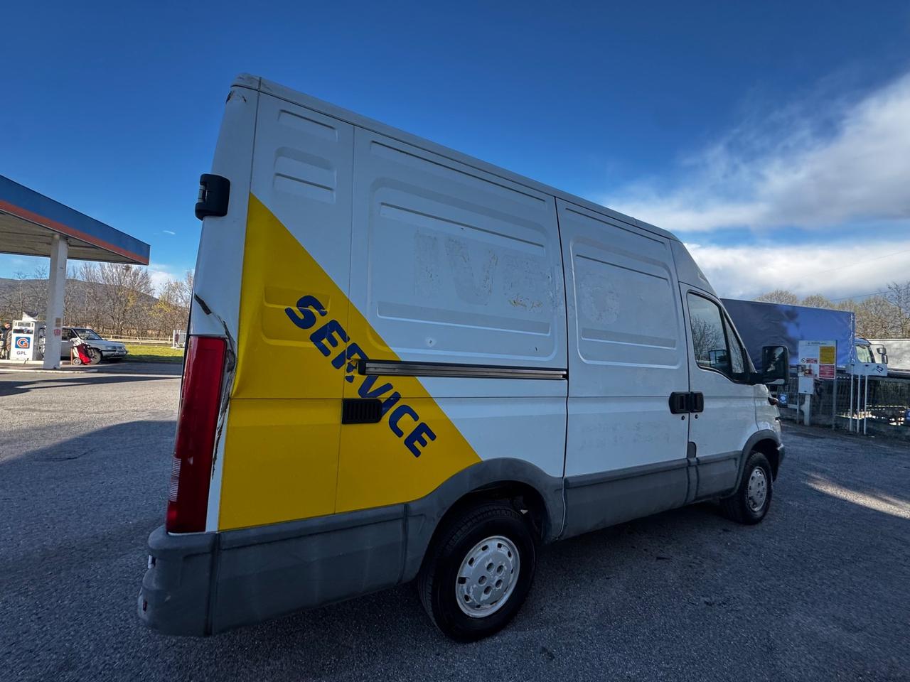Iveco Daily 35S13 2.8 TDI PC Cabinato