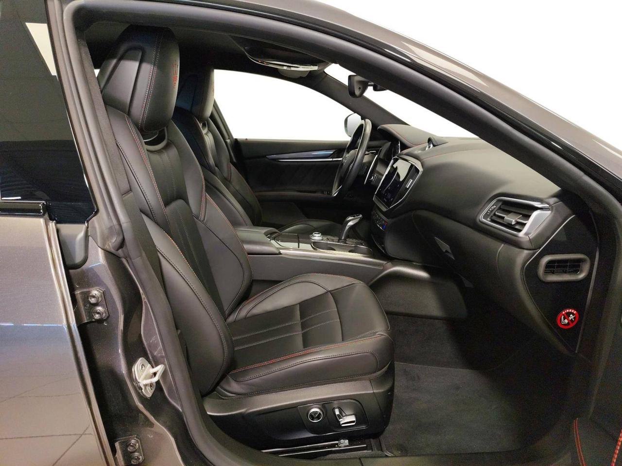 Maserati Ghibli Gransport 330cv