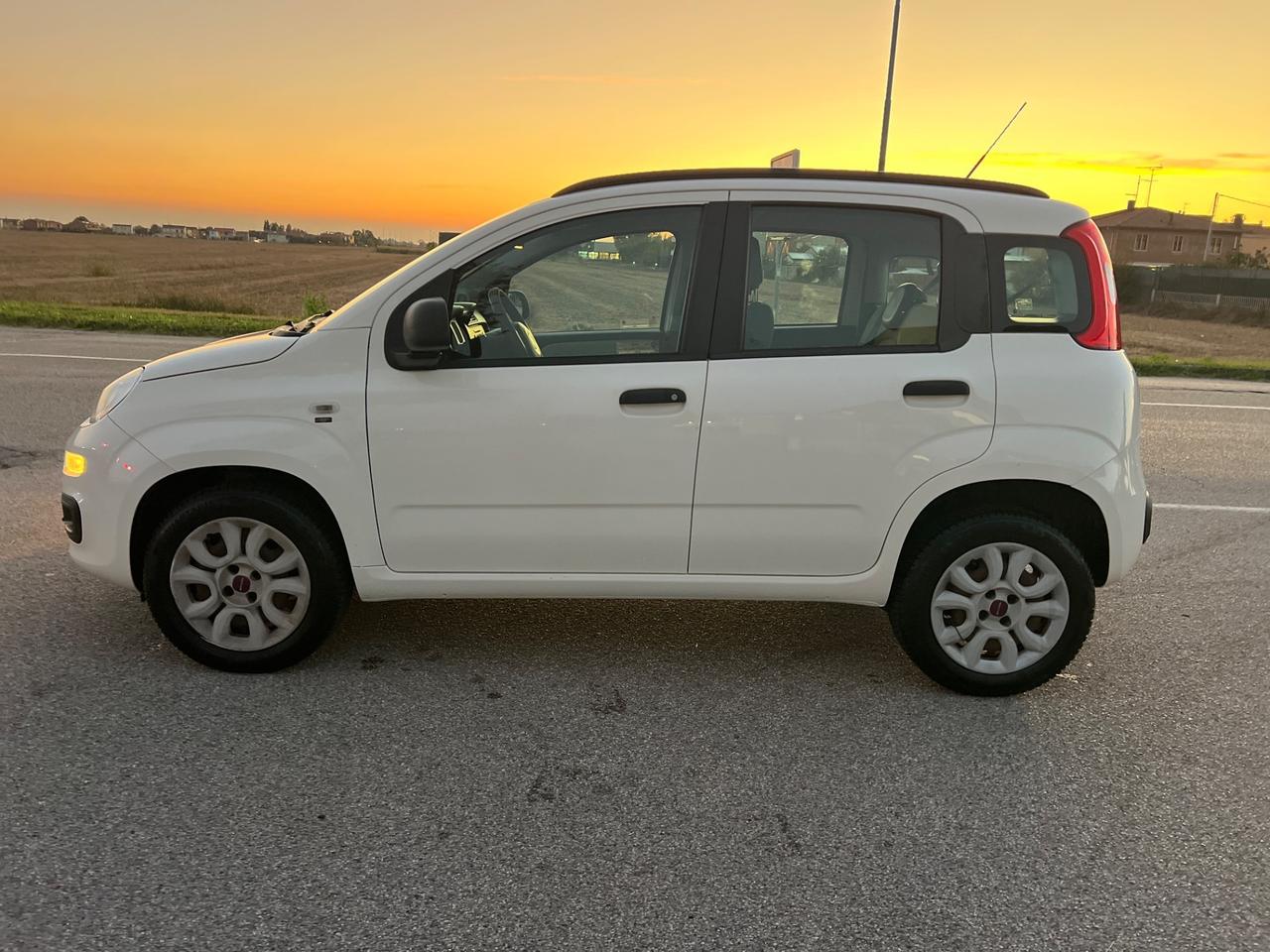 Fiat Panda 0.9 TwinAir Turbo Natural Power Lounge