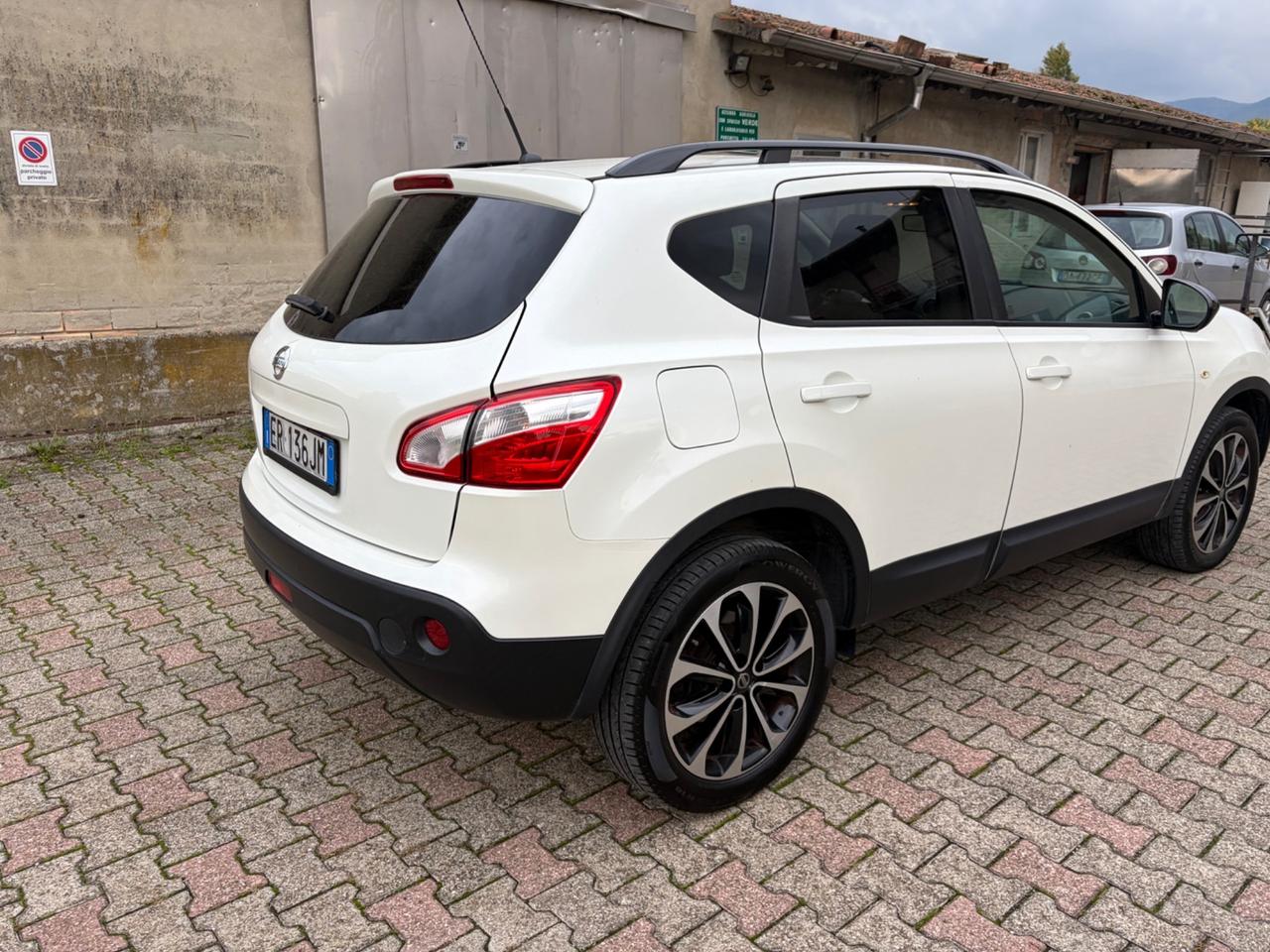 Nissan Qashqai 1.6 GPL Eco n-tec