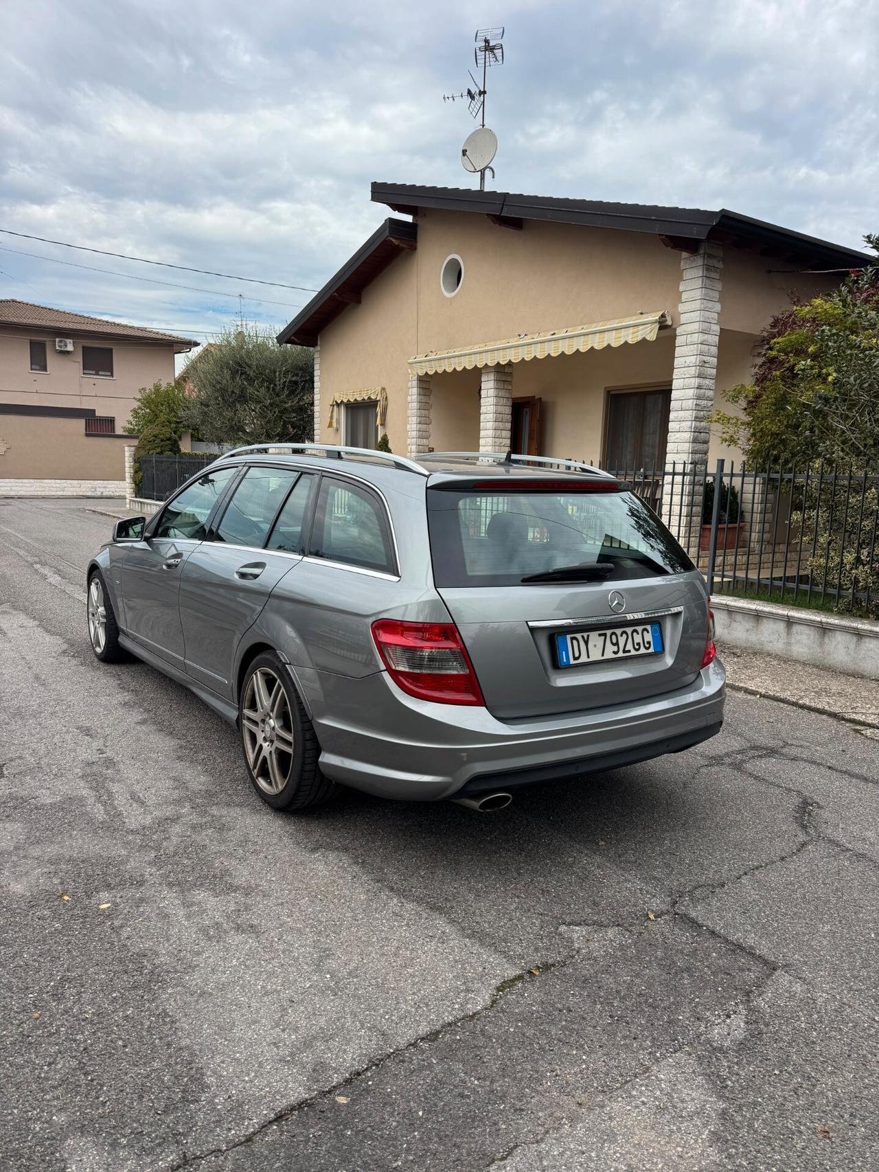 Mercedes-benz C 220 CDI BlueEFFICIENCY Avantgarde AMG