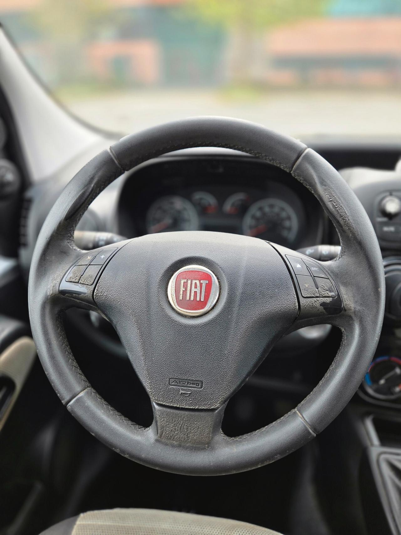Fiat Qubo 1.3 MJT 75 CV Trekking