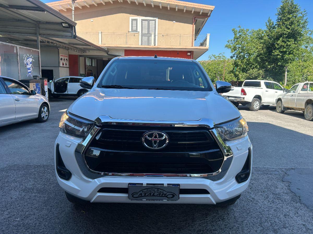 TOYOTA - Hilux 2.4 d-4d 4x4 EXECUTIVE TELECAMERA
