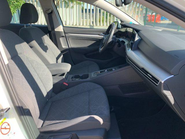 VOLKSWAGEN Golf 1.0 eTSI EVO DSG Life