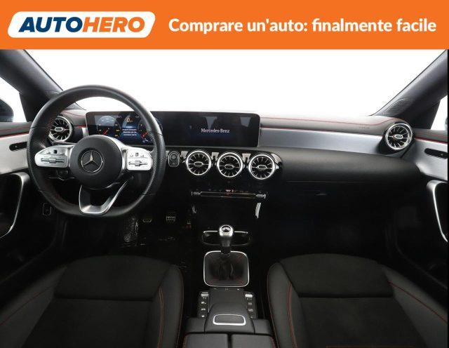 MERCEDES-BENZ CLA 200 Automatic Shooting Brake Premium